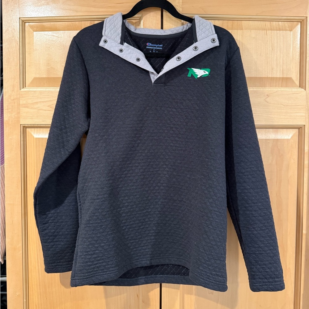 University of North Dakota (UND) Champion Quarter Zip